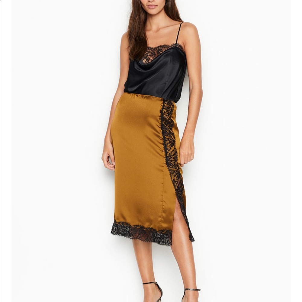 Victoria’s Secret Side button Slip Skirt